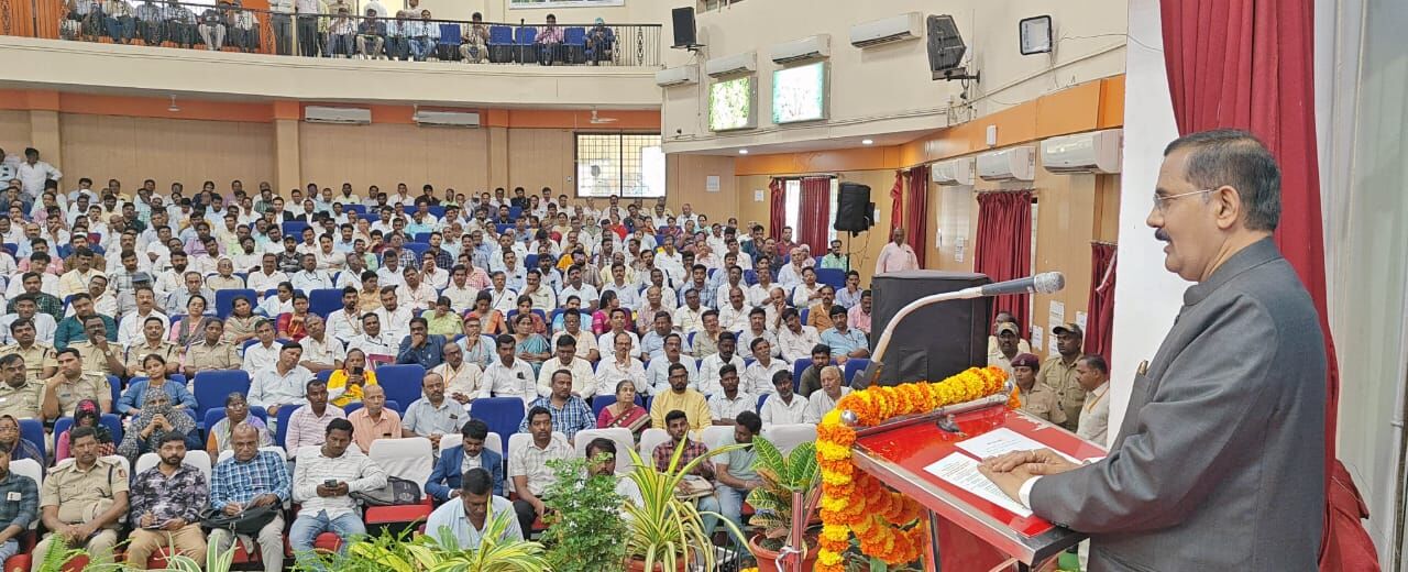 ಪತ್ರಕರ್ತರು ಜೊತೆಗೆ ನಿಂತರೆ ಭ್ರಷ್ಟರನ್ನು ಮಟ್ಟ ಹಾಕುವೆ: ಉಪ ಲೋಕಾಯುಕ್ತ ಬಿ.ವೀರಪ್ಪ