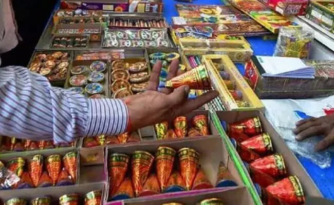 ಉತ್ತರ ಪ್ರದೇಶ | ಪಟಾಕಿ ಕಾರ್ಖಾನೆಯಲ್ಲಿ ಸ್ಫೋಟ; ಇಬ್ಬರು ಮೃತ್ಯು, ಐವರಿಗೆ ಗಾಯ