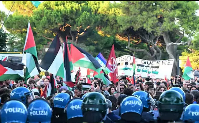 ಗಾಝಾ ಮೇಲೆ ಇಸ್ರೇಲ್ ದಿಗ್ಬಂಧನ ವಿರುದ್ಧ ವೆನಿಸ್ ಚಿತ್ರೋತ್ಸವದಲ್ಲಿ ಪ್ರತಿಭಟನೆ