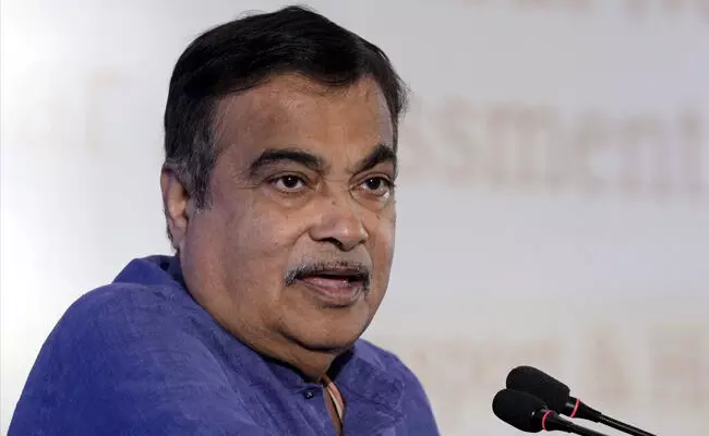 ಜನರನ್ನು ಚೆನ್ನಾಗಿ ಮೂರ್ಖರನ್ನಾಗಿಸುವವನೇ ಶ್ರೇಷ್ಠ ನಾಯಕ: ಕೇಂದ್ರ ಸಚಿವ ನಿತಿನ್ ಗಡ್ಕರಿ ಜನರನ್ನು ಚೆನ್ನಾಗಿ ಮೂರ್ಖರನ್ನಾಗಿಸುವವನೇ ಶ್ರೇಷ್ಠ ನಾಯಕ: ಕೇಂದ್ರ ಸಚಿವ ನಿತಿನ್ ಗಡ್ಕರಿ