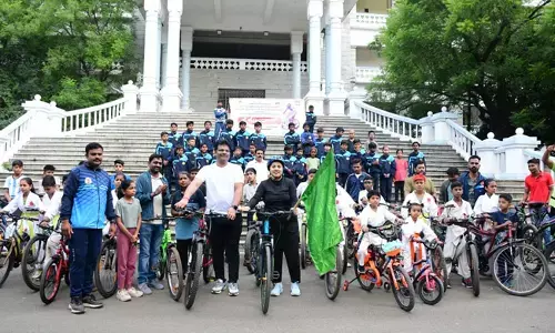 ಕಲಬುರಗಿ | ಕ್ರೀಡಾ ದಿನಾಚರಣೆ ಪ್ರಯುಕ್ತ ಸೈಕ್ಲೋಥಾನ್ ಗೆ ಡಿಸಿ ಫೌಝಿಯಾ ತರನ್ನುಮ್ ಚಾಲನೆ