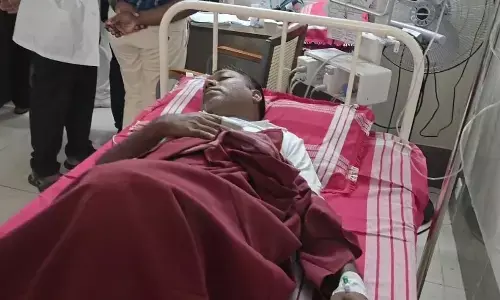 ತಮಿಳುನಾಡಿಗೆ ಸಮಗ್ರ ಶಿಕ್ಷಾ ಯೋಜನೆಯಡಿ ನಿಧಿ ಬಿಡುಗಡೆಗೆ ಒತ್ತಾಯಿಸಿ ಸಂಸದ ಶಶಿಕಾಂತ್ ಸೆಂಥಿಲ್ ಉಪವಾಸ ಸತ್ಯಾಗ್ರಹ; ಆಸ್ಪತ್ರೆಗೆ ದಾಖಲು