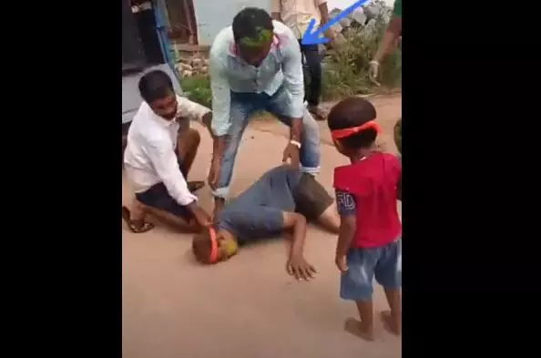 ಗಣೇಶನ ಮೂರ್ತಿ ವಿಸರ್ಜನೆ ವೇಳೆ ನೃತ್ಯ ಮಾಡುತ್ತಿದ್ದಾಗ ಕುಸಿದು ಬಿದ್ದು ಇಬ್ಬರು ಮೃತ್ಯು