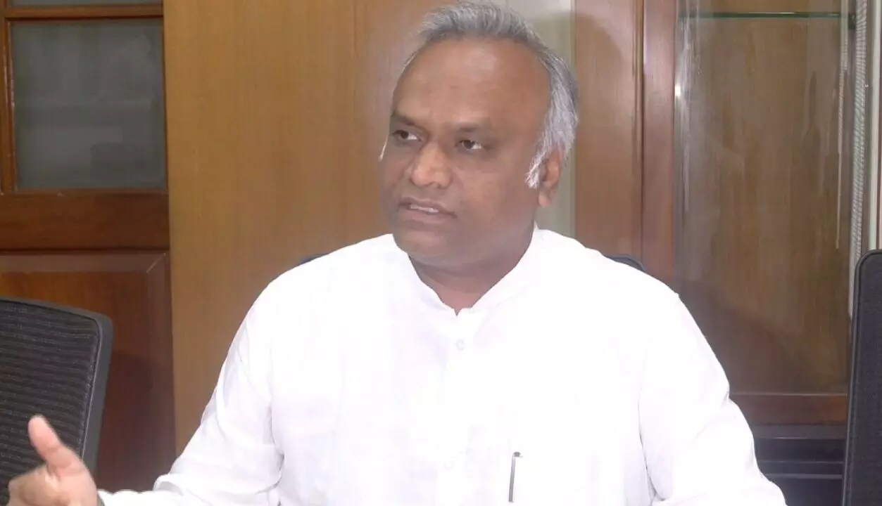 ಬಾನು ಮುಷ್ತಾಕ್ ಸಾಧನೆ ನೋಡಿ ʼದಸರಾ ಉದ್ಘಾಟನೆʼಗೆ ಕರೆಸಿದ್ದೇವೆ, ಅದರಲ್ಲಿ ತಪ್ಪೇನಿದೆ? : ಪ್ರಿಯಾಂಕ್ ಖರ್ಗೆ