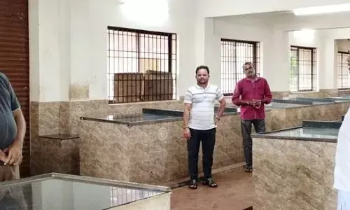 ಮೀನು ಮಾರಾಟಗಾರರ ಭಹಿಷ್ಕಾರದ ನಡುವೆಯೇ ಉದ್ಘಾಟನೆಗೊಂಡ ಹೈಟೆಕ್ ಮೀನು ಮಾರುಕಟ್ಟೆ