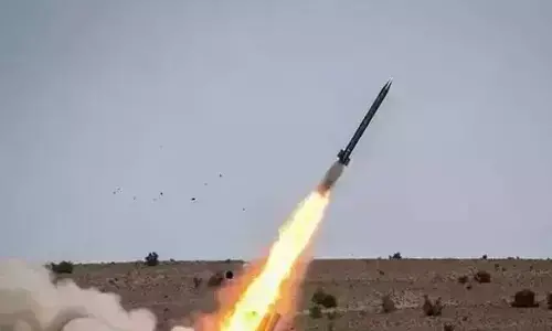 ಕೆಂಪು ಸಮುದ್ರ: ತೈಲ ಟ್ಯಾಂಕರ್‍ ನತ್ತ ಹೌದಿಗಳ ಕ್ಷಿಪಣಿ ದಾಳಿ