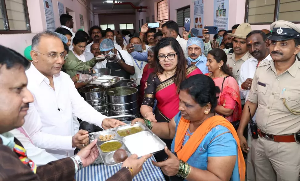 ಸರಕಾರಿ ಆಸ್ಪತ್ರೆಗಳಲ್ಲಿ ‘ವಿಶೇಷ ಪೌಷ್ಟಿಕ ಆಹಾರ’ ಯೋಜನೆಗೆ ಚಾಲನೆ ನೀಡಿದ ಸಚಿವ ದಿನೇಶ್ ಗುಂಡೂರಾವ್