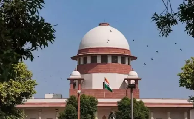 ಭೂಪರಿಹಾರ ಪ್ರಕರಣ | ಕನ್ನಡದಿಂದ ಇಂಗ್ಲೀಷ್ ಗೆ ಅನುವಾದಕ್ಕೆ ಸಮಯ ಬೇಕಿದ್ದರಿಂದ ಮೇಲ್ಮನವಿ ಸಲ್ಲಿಸಲು ವಿಳಂಬ ಎಂದ ಇನ್ಫೋಸಿಸ್!