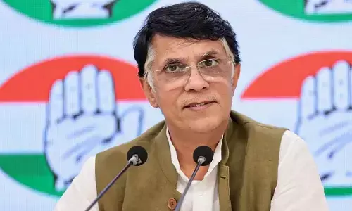 ಕಾಂಗ್ರೆಸ್ ನಾಯಕ ಪವನ್ ಖೇರಾ ಬಳಿ ಎರಡು ಮತದಾರರ ಗುರುತಿನ ಚೀಟಿಗಳಿವೆ: ಬಿಜೆಪಿ ಆರೋಪ