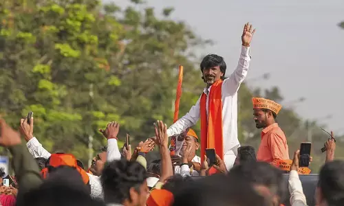 ಜರಾಂಗೆಯ ಬಹುತೇಕ ಬೇಡಿಕೆಗಳನ್ನು ಅಂಗೀಕರಿಸಿದ ಮಹಾರಾಷ್ಟ್ರ ಸರಕಾರ: ಬೆಂಬಲಿಗರ ಸಂಭ್ರಮಾಚರಣೆ