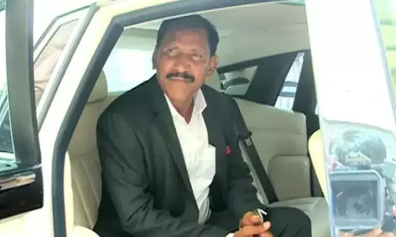 ಝಮೀರ್ ವಿರುದ್ಧ ಅಕ್ರಮ ಆಸ್ತಿ ಗಳಿಕೆ ಪ್ರಕರಣ: ವಿಚಾರಣೆಗಾಗಿ ಕೆಜಿಎಫ್ ಬಾಬುಗೆ ನೋಟಿಸ್