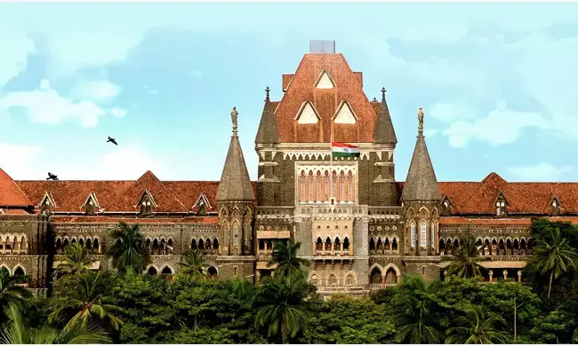 ಸನಾತನ ಸಂಸ್ಥೆಯಿಂದ ಜೀವಬೆದರಿಕೆಯ ಭೀತಿ | ಧಾಬೋಲ್ಕರ್ ಪುತ್ರ, ಪತ್ರಕರ್ತರ ವಿರುದ್ಧದ ಮಾನನಷ್ಟ ವಿಚಾರಣೆ ಮಹಾರಾಷ್ಟ್ರಕ್ಕೆ ವರ್ಗಾವಣೆಗೆ ಬಾಂಬೆ ಹೈಕೋರ್ಟ್ ಸಮ್ಮತಿ