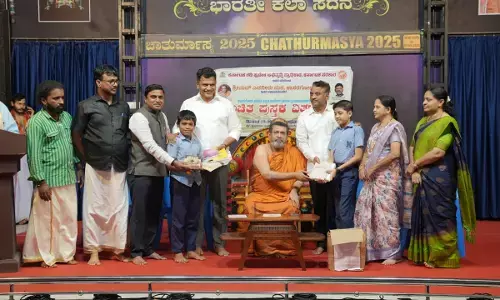 ಕಾಸರಗೋಡು ಜಿಲ್ಲೆಯ ಕನ್ನಡ ಶಾಲೆಗಳಿಗೆ ಉಚಿತ ಪುಸ್ತಕ ವಿತರಣೆ