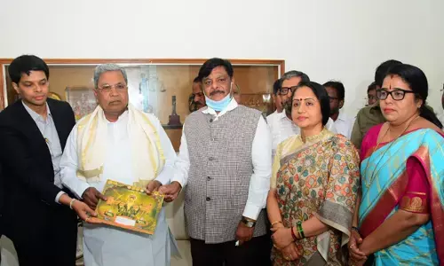 ಮೈಸೂರು ದಸರಾ ಮಹೋತ್ಸವಕ್ಕೆ ಮುಖ್ಯಮಂತ್ರಿಗಳಿಗೆ ಆಹ್ವಾನ ನೀಡಿದ ಜಿಲ್ಲಾಡಳಿತ