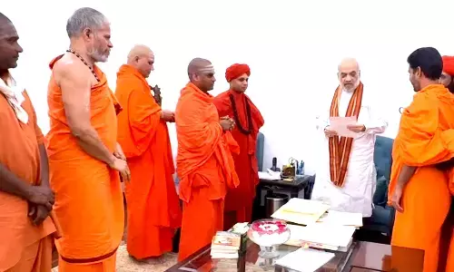 ಸಂತರ ಮೇಲಿನ ದೌರ್ಜನ್ಯ ತಡೆಗೆ ಕಾನೂನು ರಚಿಸಿ: ಅಮಿತ್ ಶಾಗೆ ಸ್ವಾಮೀಜಿಗಳ ನಿಯೋಗ ಮನವಿ