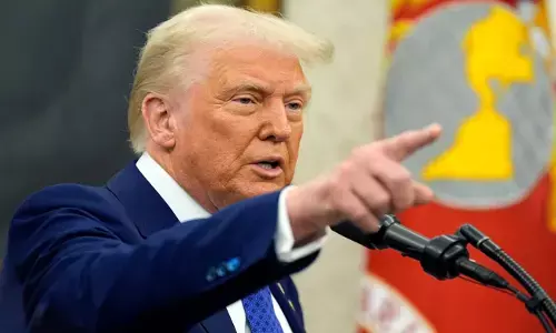 ಮಿಲಿಟರಿ ಪುನರ್ರಚನೆಗೆ ತಯಾರಿ: ಪೆಂಟಗಾನ್‍ಗೆ ಟ್ರಂಪ್ ನಿರ್ದೇಶನ