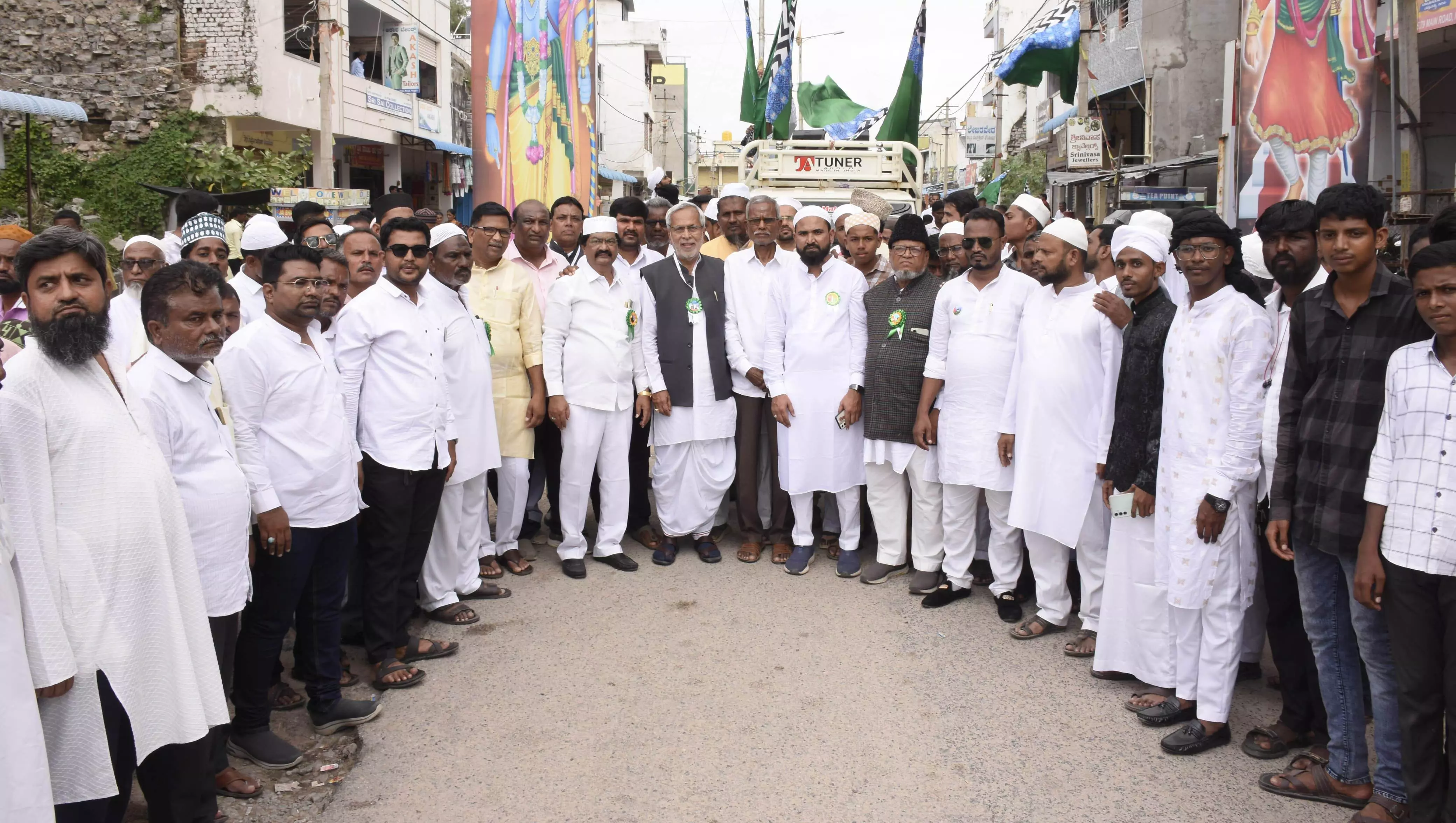 ಯಾದಗಿರಿ | ಜಿಲ್ಲೆಯಾದ್ಯಂತ ಮಿಲಾದುನ್ನಭಿ ಆಚರಣೆ ಯಾದಗಿರಿ | ಜಿಲ್ಲೆಯಾದ್ಯಂತ ಮಿಲಾದುನ್ನಭಿ ಆಚರಣೆ