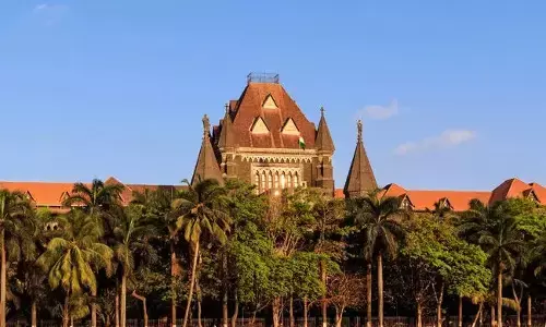 ದಾಭೋಲ್ಕರ್ ಪುತ್ರನ ವಿರುದ್ಧದ ಮೊಕದ್ದಮೆಗಳನ್ನು ಗೋವಾದಿಂದ ಹೊರಗೆ ವರ್ಗಾಯಿಸಿದ ಹೈಕೋರ್ಟ್