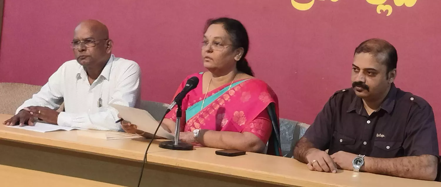 ಉಡುಪಿ: ಸೆ.7ರಂದು ಆದರ್ಶ ಶಿಕ್ಷಕ ಪ್ರಶಸ್ತಿ ಪ್ರದಾನ ಉಡುಪಿ: ಸೆ.7ರಂದು ಆದರ್ಶ ಶಿಕ್ಷಕ ಪ್ರಶಸ್ತಿ ಪ್ರದಾನ