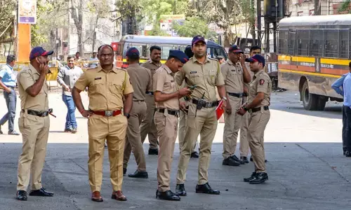 ಉತ್ತರ ಪ್ರದೇಶ | ಗಾಯಕನ ವಿರುದ್ಧ ಅತ್ಯಾಚಾರದ ಆರೋಪ: ಸಂತ್ರಸ್ತ ಮಹಿಳೆಯಿಂದ ಸಿಎಂ ನಿವಾಸದ ಮುಂದೆ ಆತ್ಮದಹನಕ್ಕೆೆ ವಿಫಲ ಯತ್ನ