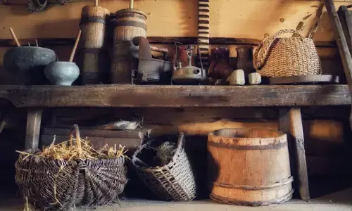 ಅಟ್ಟ ಮುಟ್ಟ ತನ್ನದೇವಿ...