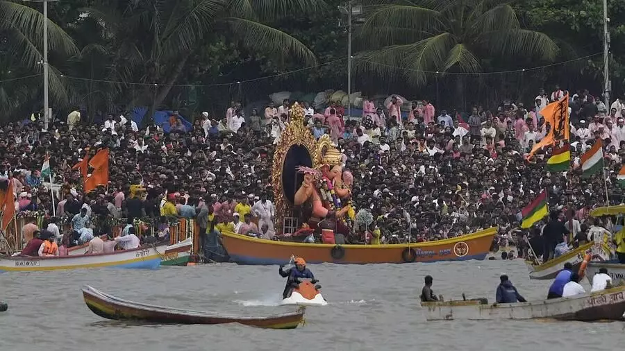 ಮಹಾರಾಷ್ಟ್ರ | ಗಣೇಶ ಮೂರ್ತಿ ವಿಸರ್ಜನೆ ಸಂದರ್ಭ ನೀರಿನಲ್ಲಿ ಮುಳುಗಿ ನಾಲ್ವರು ಮೃತ್ಯು, 13 ಮಂದಿ ನಾಪತ್ತೆ
