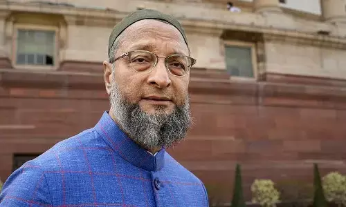 ಉಪರಾಷ್ಟ್ರಪತಿ ಚುನಾವಣೆ |ಇಂಡಿಯಾ ಮೈತ್ರಿಕೂಟದ ಅಭ್ಯರ್ಥಿಗೆ ಎಐಎಂಐಎಂ ಬೆಂಬಲ : ಅಸಾದುದ್ದೀನ್ ಉವೈಸಿ ಘೋಷಣೆ