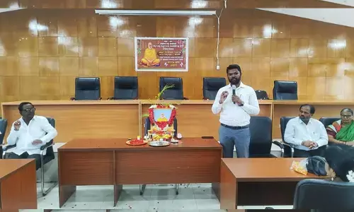 ವಿಜಯನಗರ | ನಾರಾಯಣ ಗುರುಗಳು ಒಂದು ಜಾತಿ, ಧರ್ಮಕ್ಕೆ ಸಿಮೀತರಾದವರಲ್ಲ : ಪಿ.ವಿವೇಕಾನಂದ