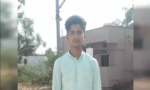 ಬಾಗಲಕೋಟೆ | ಗಣೇಶ ವಿಸರ್ಜನೆ ವೇಳೆ ಯುವಕನಿಗೆ ಚಾಕು ಇರಿತ; ಆರೋಪಿ ವಶಕ್ಕೆ