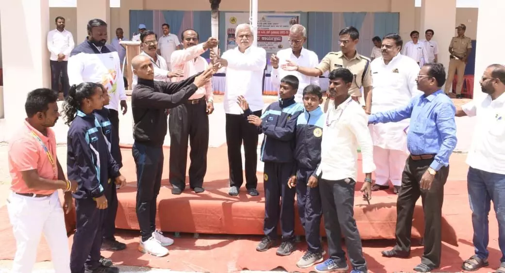 ಪಠ್ಯದ ಜೊತೆಗೆ ಕ್ರೀಡಾಕೂಟಗಳಲ್ಲಿಯೂ ಸಕ್ರೀಯವಾಗಿ ಭಾಗವಹಿಸಿ :  ಸಚಿವ ಶರಣಬಸಪ್ಪ ದರ್ಶನಾಪುರ