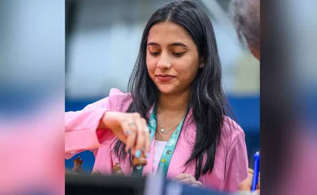 ಫಿಡೆ ಗ್ರಾಂಡ್ ಸ್ವಿಸ್: ಮುಕ್ತ ವಿಭಾಗದಲ್ಲಿ ಚೊಚ್ಚಲ ಜಯ ಗಳಿಸಿದ ದಿವ್ಯಾ ದೇಶಮುಖ್