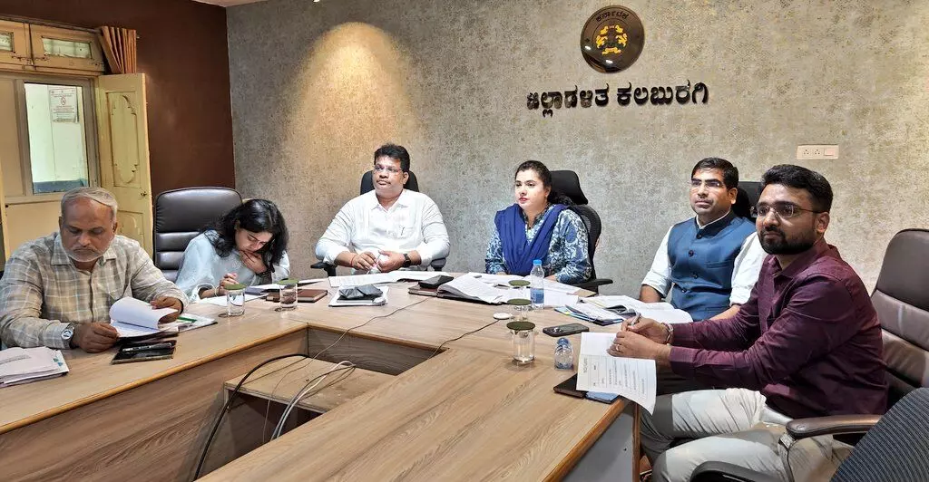 ಕಲಬುರಗಿ | ಬೆಳೆಹಾನಿ-ಸಮೀಕ್ಷೆ ನಡೆಸಿ ವರದಿ ನೀಡುವಂತೆ ಜಿಲ್ಲಾಧಿಕಾರಿಗಳಿಗೆ ಸಿಎಂ ಸಿದ್ದರಾಮಯ್ಯ ಸೂಚನೆ