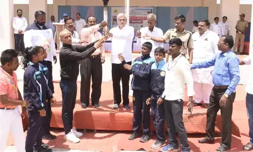 ಪಠ್ಯದ ಜೊತೆಗೆ ಕ್ರೀಡಾಕೂಟಗಳಲ್ಲಿಯೂ ಸಕ್ರೀಯವಾಗಿ ಭಾಗವಹಿಸಿ :  ಸಚಿವ ಶರಣಬಸಪ್ಪ ದರ್ಶನಾಪುರ