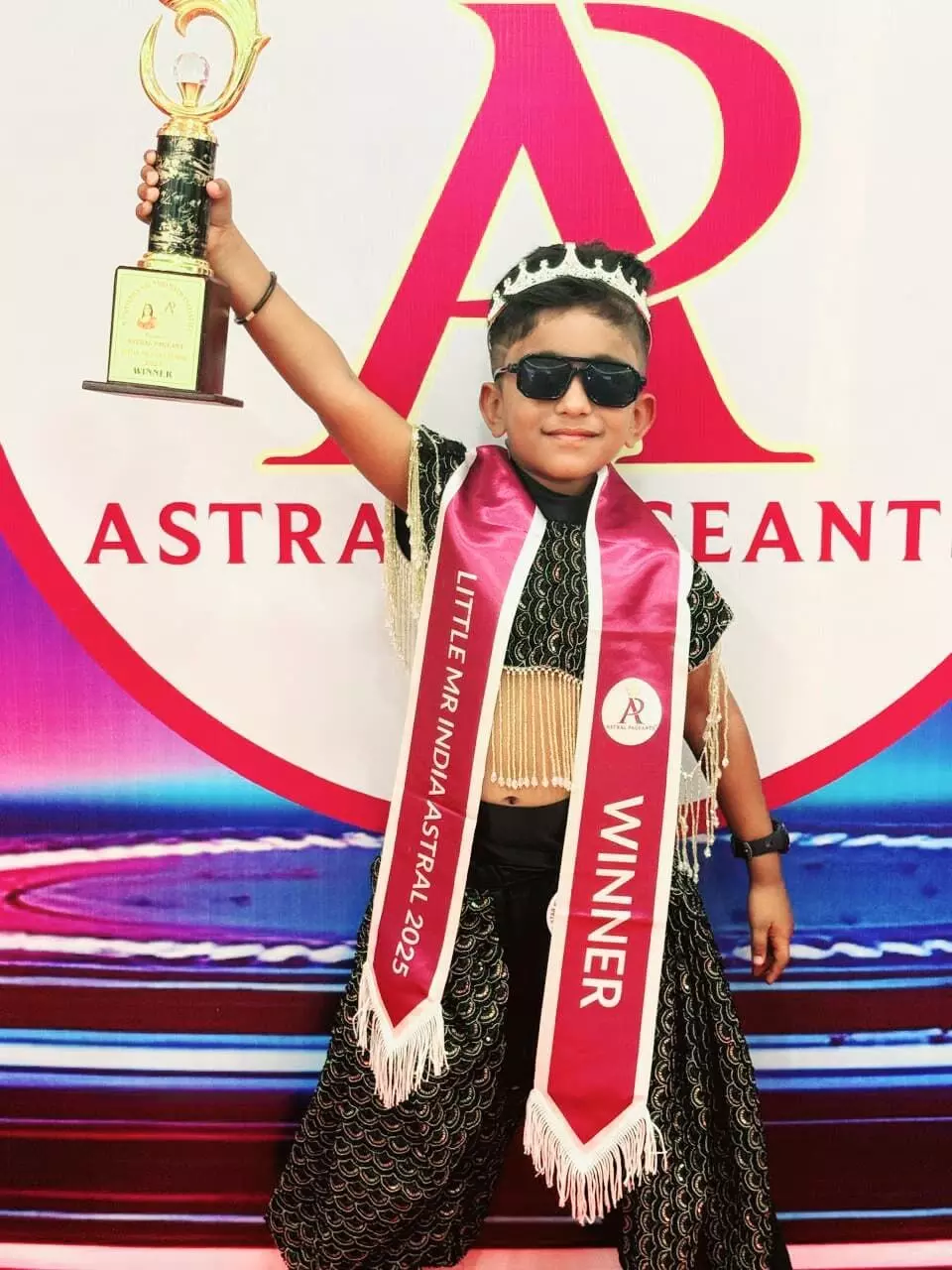 ರಾಷ್ಟ್ರ ಮಟ್ಟದ ಆಸ್ಟ್ರಲ್ ಪೇಜಂಟ್ಸ್ ಗ್ರ್ಯಾಂಡ್ ಫಿನಾಲೆ: ಮಂಗಳೂರಿನ ಆದಿಶ್ ಪ್ರಥಮ ರಾಷ್ಟ್ರ ಮಟ್ಟದ ಆಸ್ಟ್ರಲ್ ಪೇಜಂಟ್ಸ್ ಗ್ರ್ಯಾಂಡ್ ಫಿನಾಲೆ: ಮಂಗಳೂರಿನ ಆದಿಶ್ ಪ್ರಥಮ