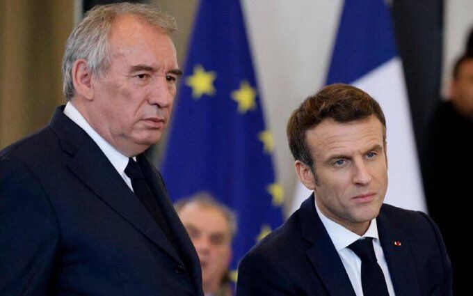 ವಿಶ್ವಾಸಮತದಲ್ಲಿ ಸೋಲು, ಫ್ರಾನ್ಸ್ ಸರ್ಕಾರ ಪತನ