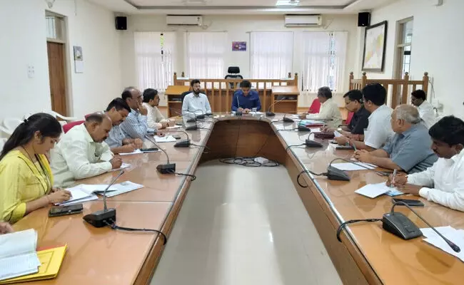 ಯಾದಗಿರಿ | ಆ.23 ರಿಂದ ಹಿಂದುಳಿದ ವರ್ಗಗಳ ಸಾಮಾಜಿಕ, ಶೈಕ್ಷಣಿಕ ಸಮೀಕ್ಷೆ : ಡಿಸಿ ಹರ್ಷಲ್ ಭೋಯರ್ ಯಾದಗಿರಿ | ಆ.23 ರಿಂದ ಹಿಂದುಳಿದ ವರ್ಗಗಳ ಸಾಮಾಜಿಕ, ಶೈಕ್ಷಣಿಕ ಸಮೀಕ್ಷೆ : ಡಿಸಿ ಹರ್ಷಲ್ ಭೋಯರ್