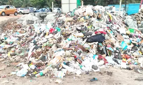 ಗೋಕರ್ಣದಲ್ಲಿ ವಿಲೇವಾರಿಯಾಗದ ತ್ಯಾಜ್ಯ
