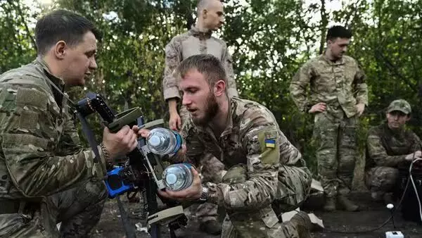 ರಷ್ಯಾ ಸೇನೆಗೆ ಸೇರದಂತೆ ಭಾರತೀಯ ಪ್ರಜೆಗಳಿಗೆ ತುರ್ತು ಎಚ್ಚರಿಕೆ ನೀಡಿದ ಕೇಂದ್ರ ಸರಕಾರ