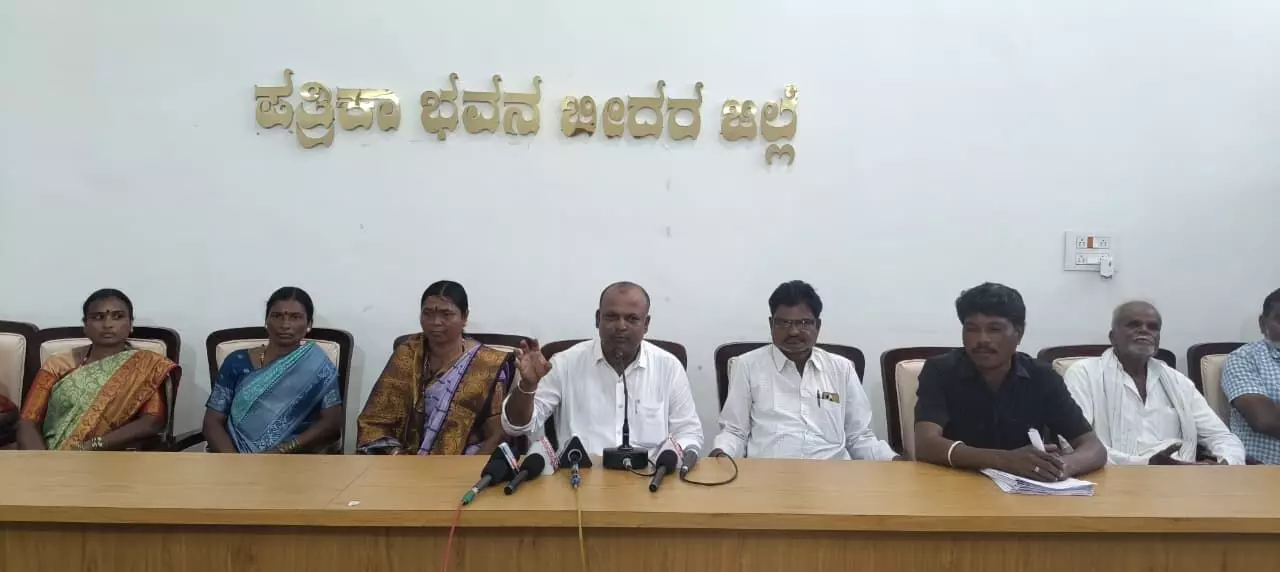 ಬೀದರ್ | ಉಡಬಾಳ್ ಗ್ರಾಮ ಪಂಚಾಯತ್ ಅಧ್ಯಕ್ಷ, ಸದಸ್ಯರ ಮೇಲೆ ಸುಳ್ಳು ಆರೋಪ : ನರಸಾರಡ್ಡಿ