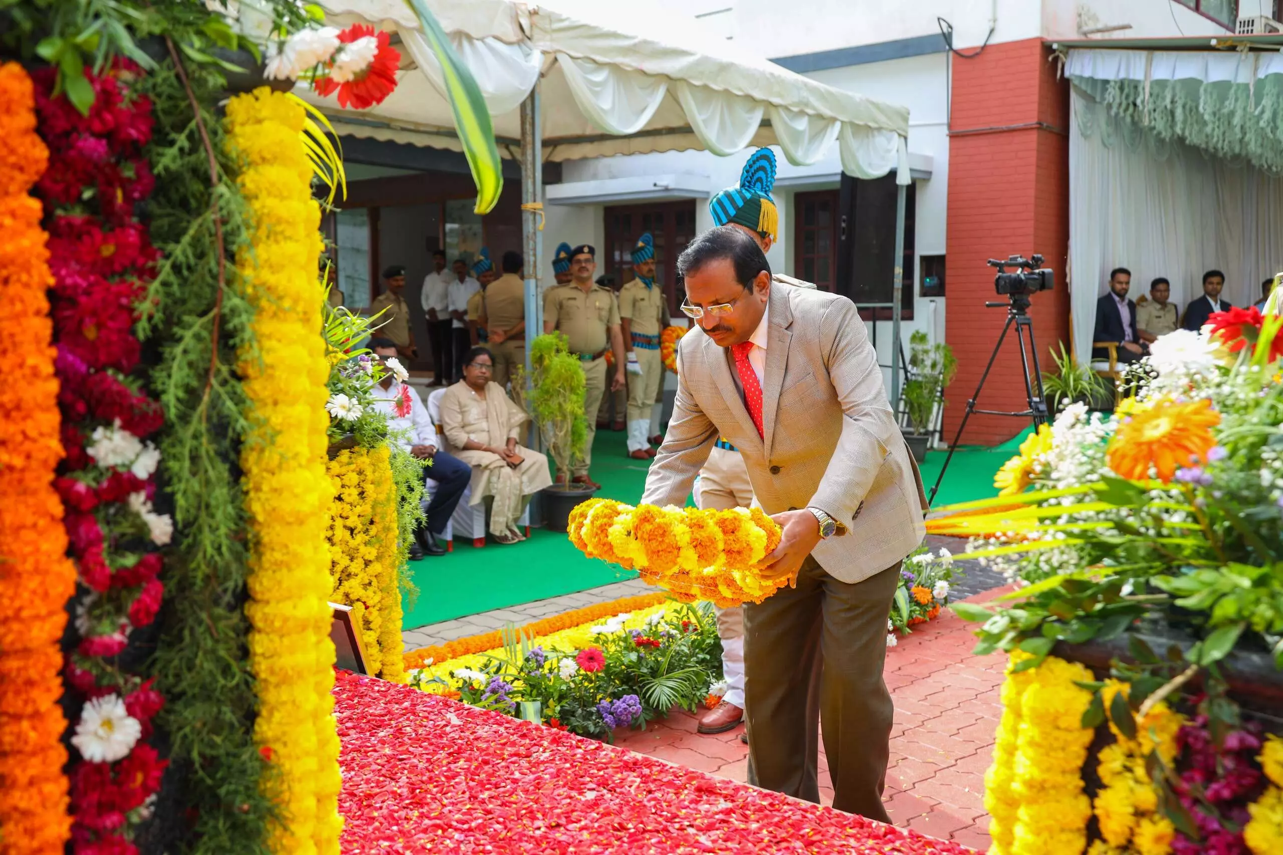 ಅರಣ್ಯ ಸಂರಕ್ಷಣೆ ಸಾಮೂಹಿಕ ಹೊಣೆಗಾರಿಕೆ: ನ್ಯಾ. ಬಸವರಾಜ ಅರಣ್ಯ ಸಂರಕ್ಷಣೆ ಸಾಮೂಹಿಕ ಹೊಣೆಗಾರಿಕೆ: ನ್ಯಾ. ಬಸವರಾಜ