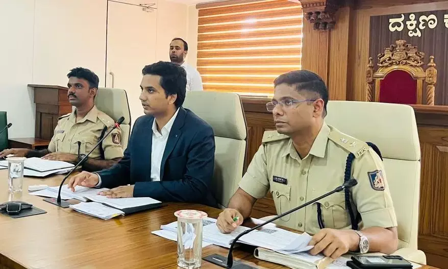 ಸಮನ್ವಯದಿಂದ ಕಾರ್ಯಾಚರಿಸಲು ದ.ಕ. ಜಿಲ್ಲಾಧಿಕಾರಿ ದರ್ಶನ್ ಸೂಚನೆ