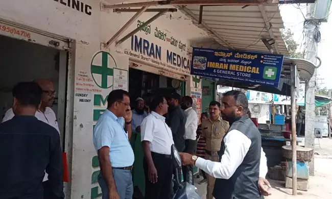 ರಾಯಚೂರು | ನಗರ, ಗ್ರಾಮೀಣ ಪ್ರದೇಶದ ಆಸ್ಪತ್ರೆಗಳ ಮೇಲೆ ದಾಳಿ : ಕೆಲವು ಆಸ್ಪತ್ರೆಗಳಿಗೆ ಬೀಗ