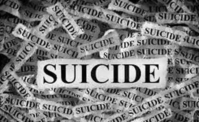 ಕಲಬುರಗಿ | ಕಾಲೇಜಿನ ಶುಲ್ಕ ಪಾವತಿಸಲಾಗದೆ ವಿದ್ಯಾರ್ಥಿನಿ ಆತ್ಮಹತ್ಯೆ ಕಲಬುರಗಿ | ಕಾಲೇಜಿನ ಶುಲ್ಕ ಪಾವತಿಸಲಾಗದೆ ವಿದ್ಯಾರ್ಥಿನಿ ಆತ್ಮಹತ್ಯೆ