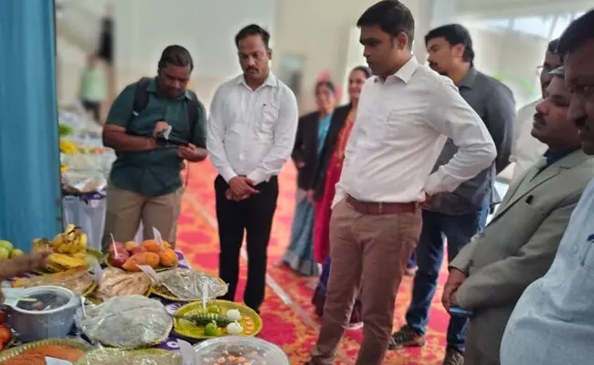 ಯಾದಗಿರಿ | ಮಹಿಳೆಯರ ಪೌಷ್ಟಿಕ ಆಹಾರ ಸೇವನೆಗೆ ವಿಶೇಷ ಗಮನ ನೀಡಿ : ಡಿಸಿ ಹರ್ಷಲ್ ಭೋಯರ್