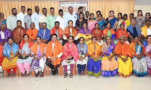 ಮಜೂರು ಗ್ರಾಮಸಭೆಯಲ್ಲಿ ನಿರ್ವಸಿತ ಕುಟುಂಬಗಳಿಗೆ ಭಾವಾನಾತ್ಮಕ ಬೀಳ್ಕೊಡುಗೆ