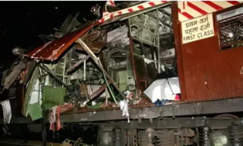 2006ರ ಮುಂಬೈ ಸರಣಿ ರೈಲು ಸ್ಪೋಟ ಪ್ರಕರಣದ ದೋಷಮುಕ್ತನಿಂದ 9 ಕೋಟಿ ರೂ. ಪರಿಹಾರಕ್ಕಾಗಿ ಆಗ್ರಹ