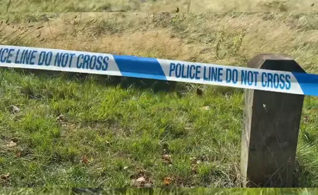 ಬ್ರಿಟನ್ | ಹಾಡಹಗಲೇ ಸಿಖ್ ಮಹಿಳೆಯ ಮೇಲೆ ಅತ್ಯಾಚಾರ, ಜನಾಂಗೀಯ ನಿಂದನೆ ಬ್ರಿಟನ್ | ಹಾಡಹಗಲೇ ಸಿಖ್ ಮಹಿಳೆಯ ಮೇಲೆ ಅತ್ಯಾಚಾರ, ಜನಾಂಗೀಯ ನಿಂದನೆ