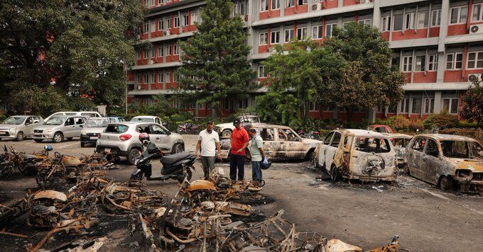 ನೇಪಾಳ ಹಿಂಸಾಚಾರ: ಓರ್ವ ಭಾರತೀಯನ ಸಹಿತ 51 ಮಂದಿ ಮೃತ್ಯು