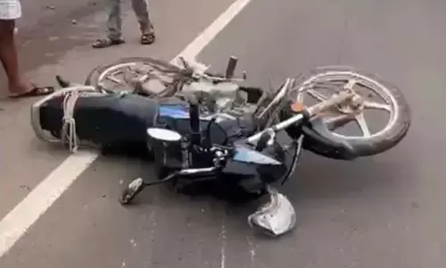 ವಿಜಯಪುರ | ಬೈಕ್‌ಗೆ ಕಾರು ಢಿಕ್ಕಿ; ಸವಾರ ಮೃತ್ಯು