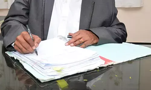 ವಿವಿಗಳ ಕುಲಪತಿ-ಕುಲಸಚಿವರ ಜಗಳ ಬಂದಿ